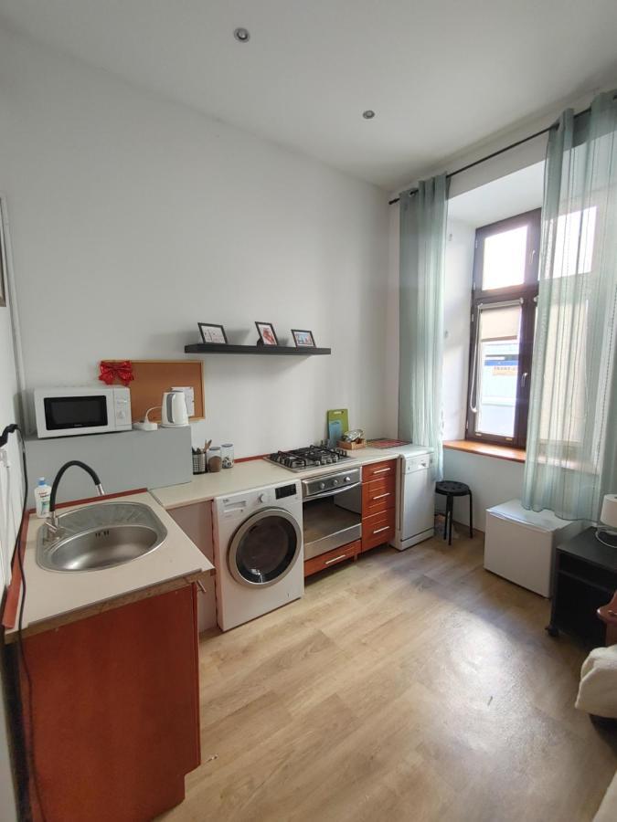 Umbrella Guest Rooms Краков Экстерьер фото
